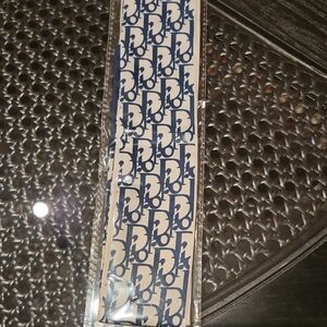 Fashion Navy and White Logo Twillie